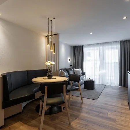 Aurikel Corso Daire Ischgl
