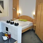 Aurikel Corso Апартаменты *