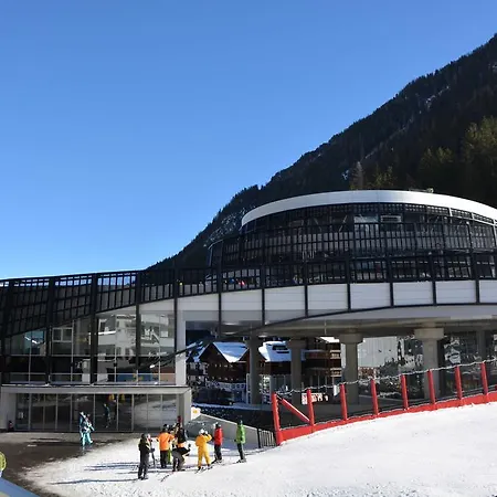 Aurikel Corso Daire Ischgl