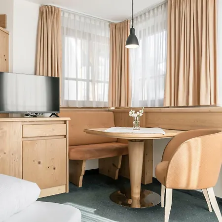 Apartment Aurikel Corso *